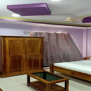 Hotel O Pop