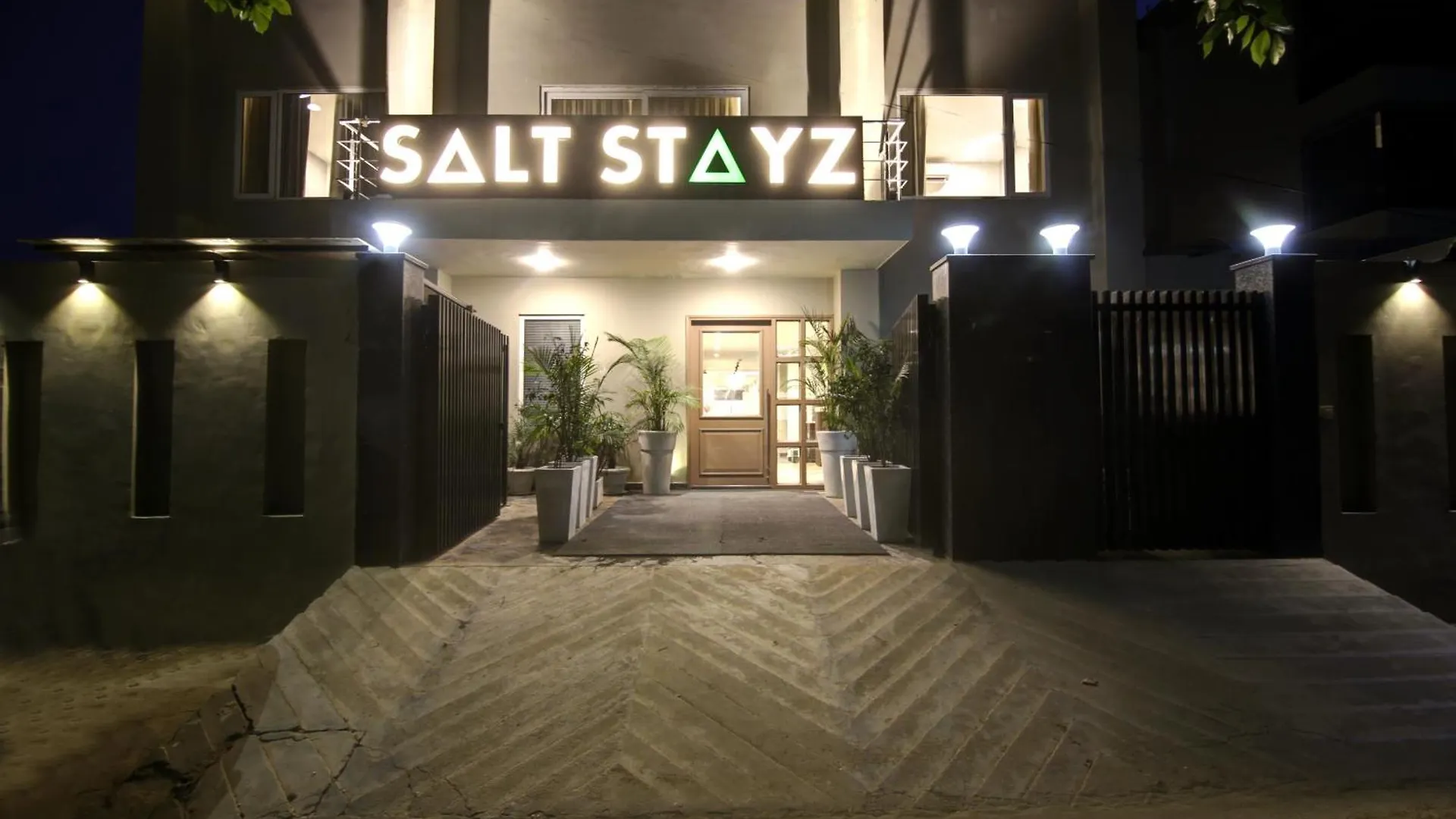 Saltstayz Select - Golf Course Road Gurgáon Hotel