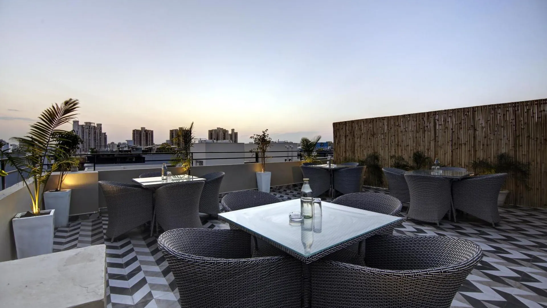 Saltstayz Select - Golf Course Road Gurgaon 4*,
