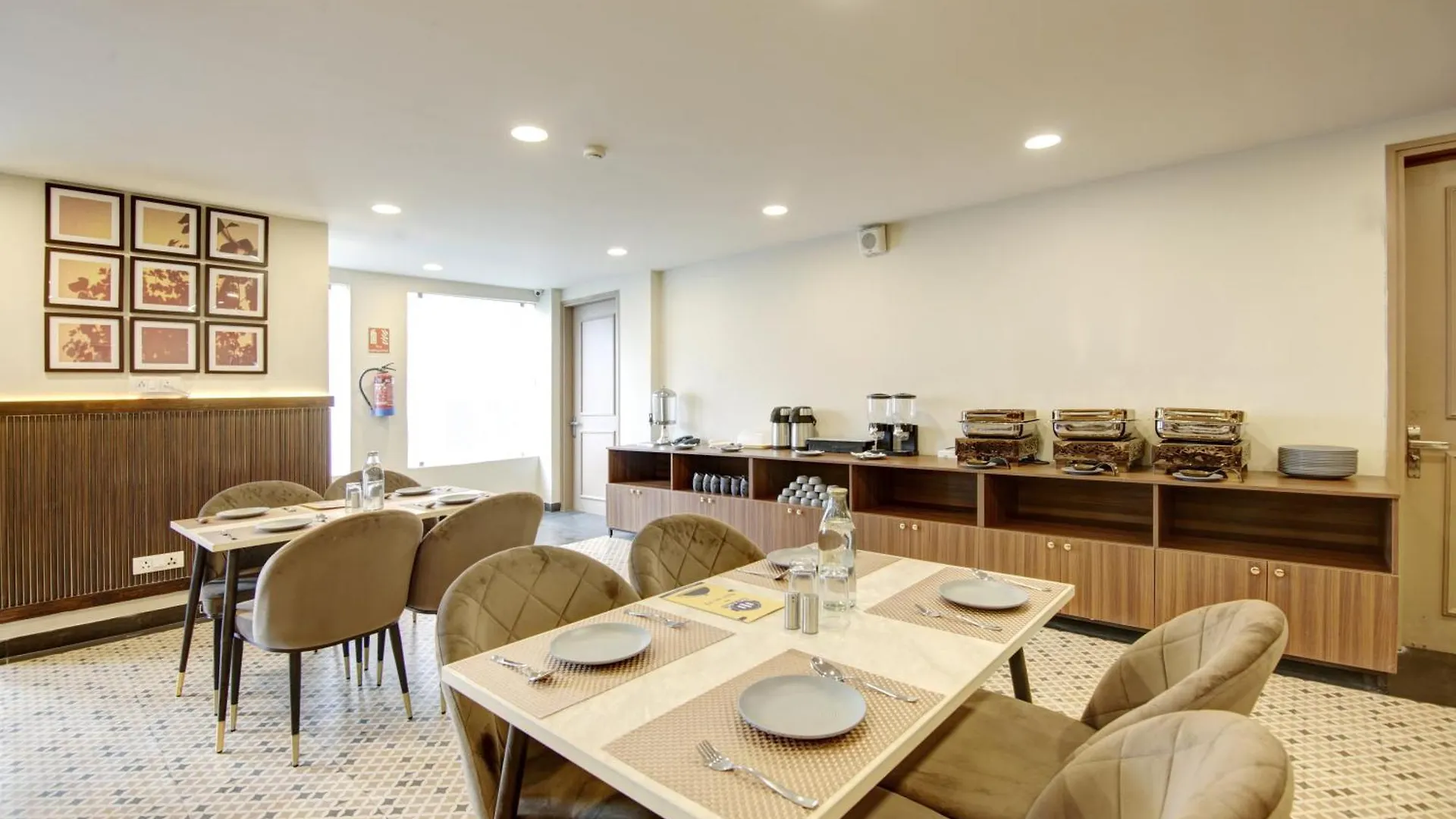 Saltstayz Select - Golf Course Road Gurgaon Hotel
