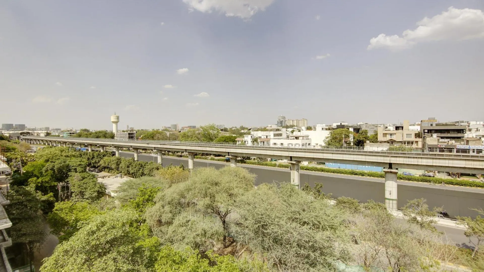 Saltstayz Select - Golf Course Road Gurgaon