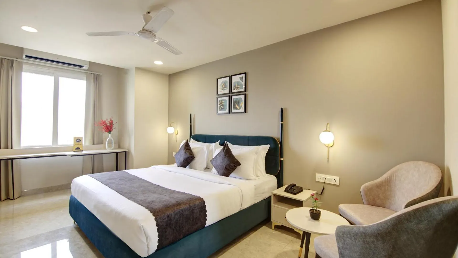 Saltstayz Select - Golf Course Road Gurgaon India