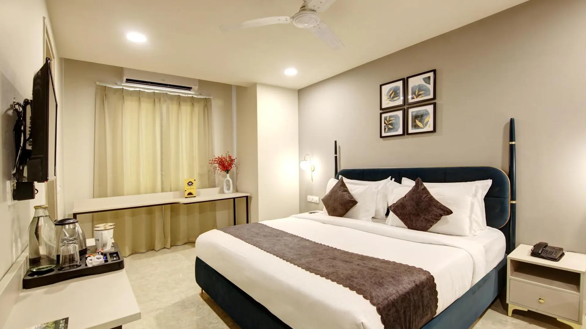 Saltstayz Select - Golf Course Road Gurgaon