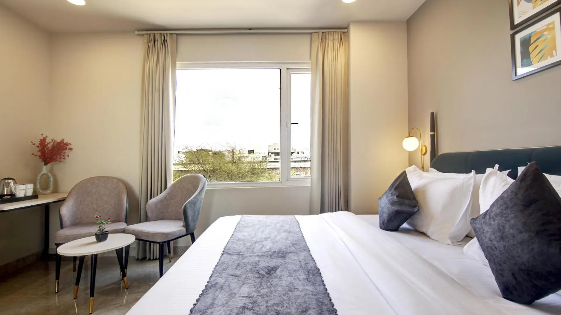 Saltstayz Select - Golf Course Road Gurgaon Hotel