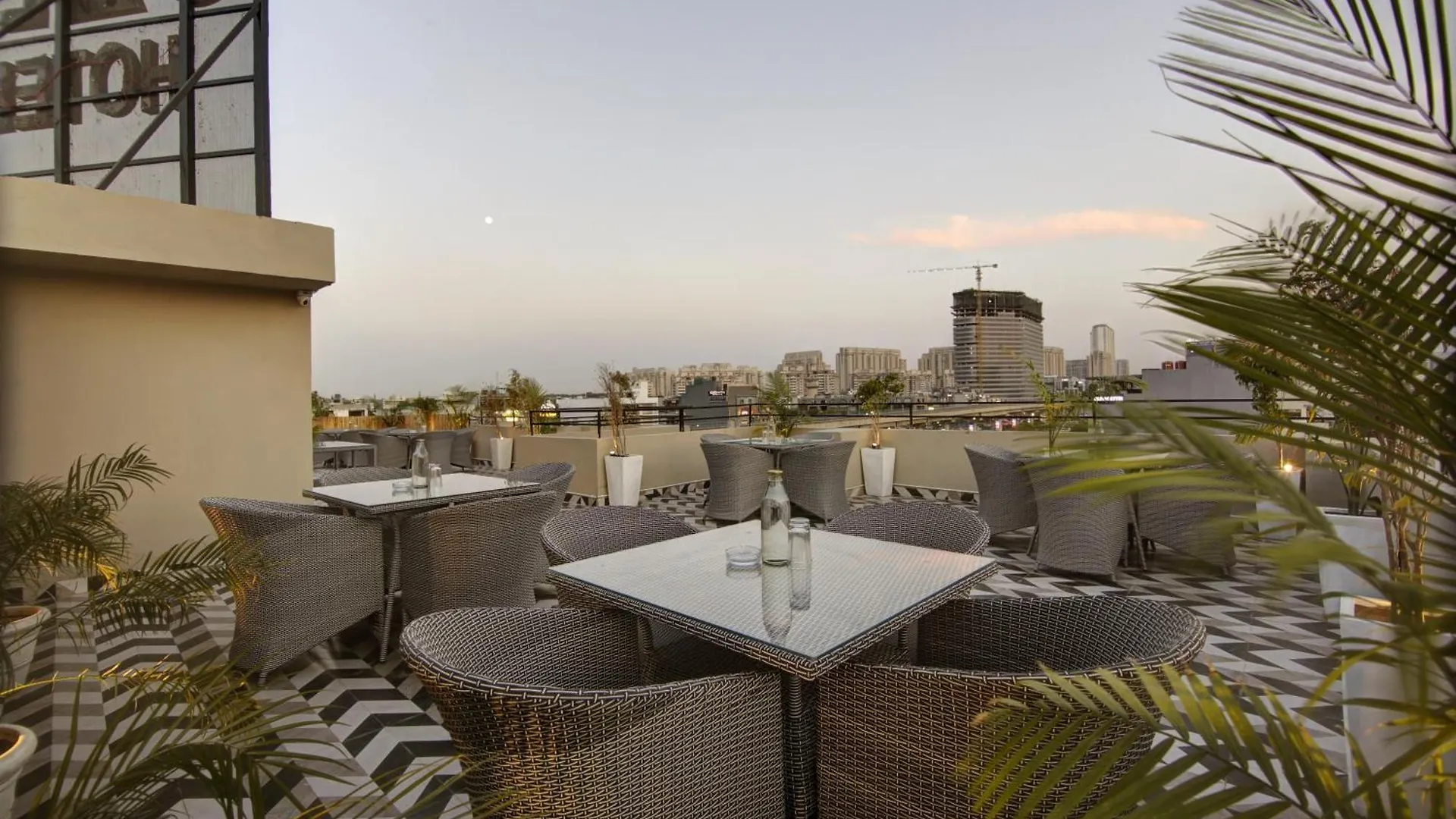 Saltstayz Select - Golf Course Road Gurgaon 4*,